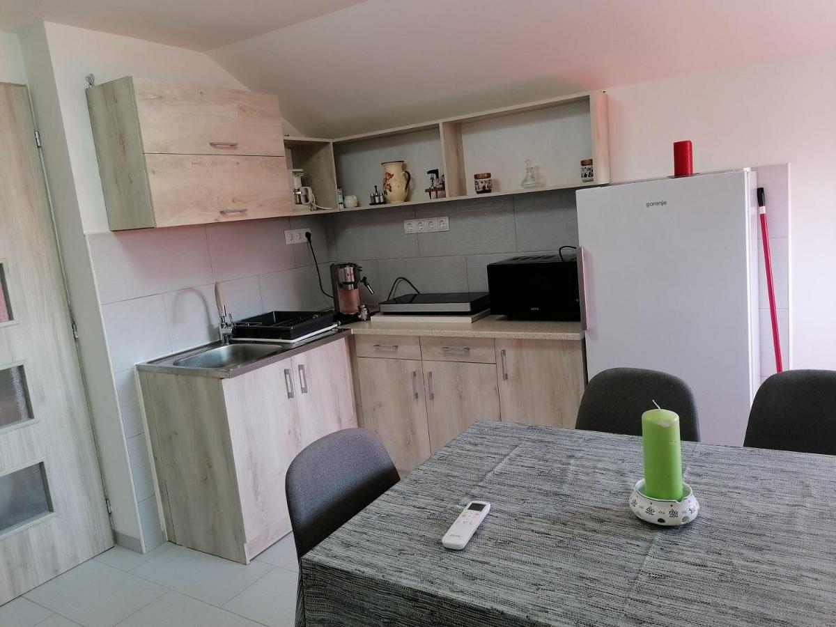 Mimi Vendeghaz Appartement Siófok Buitenkant foto