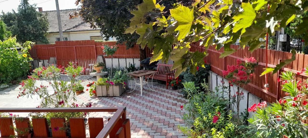 Mimi Vendeghaz Appartement Siófok Buitenkant foto